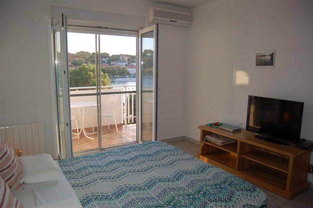 Gorgonia Apartments & Suites Verunić المظهر الخارجي الصورة